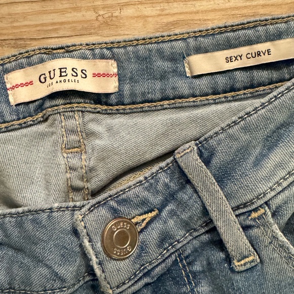 Women’s Guess Jeans size 27 - Picture 4 of 5
